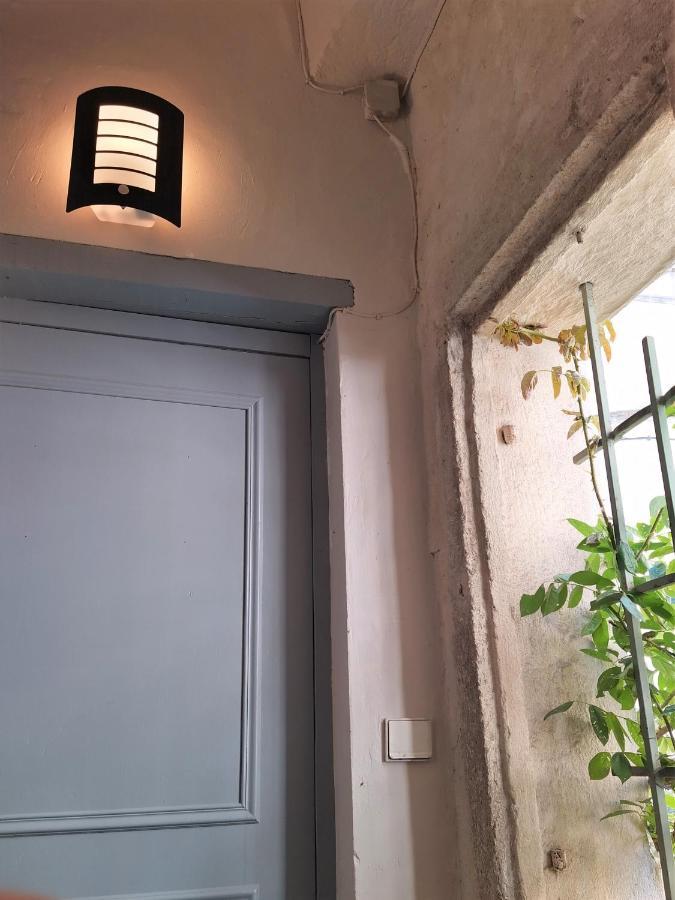 Le Balcon De Saint Roch Apartment Montpellier Bagian luar foto